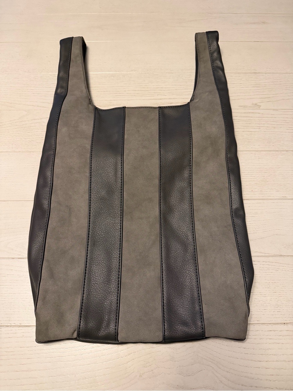 Urban Expressions Rocco Hobo bag